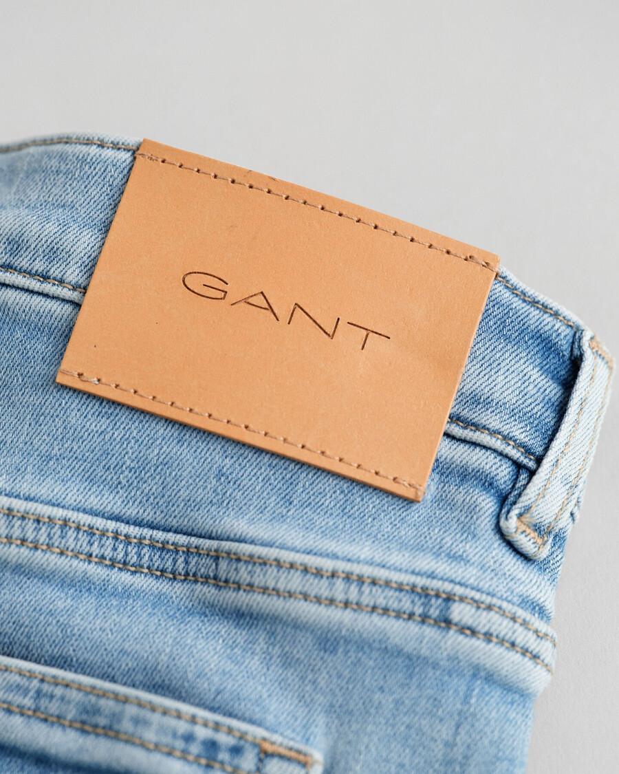 bootcut-jeans für teenager-mädchen – hellblau