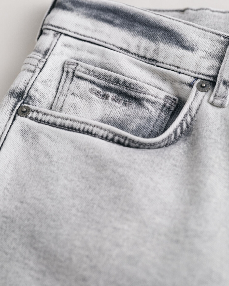 slim-fit-jeans für jungen im teenageralter – grau used-look