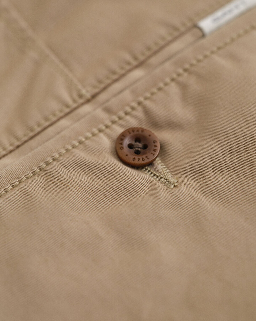 chinos für teenager-jungen mit lockerer passform – dunkelkhaki