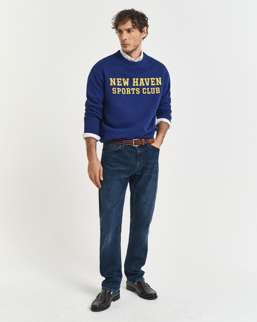 jeans mit regulärer passform – dunkelblau used-look