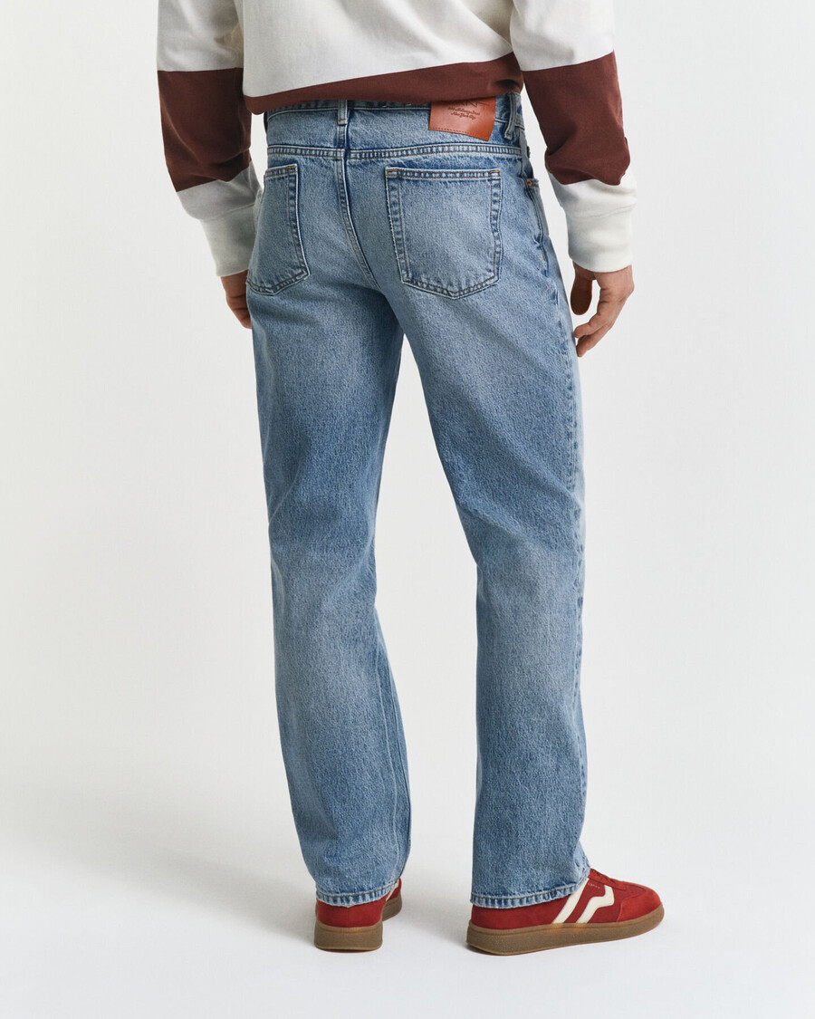 vintage-jeans im bootcut-stil gewaschen – hellblau