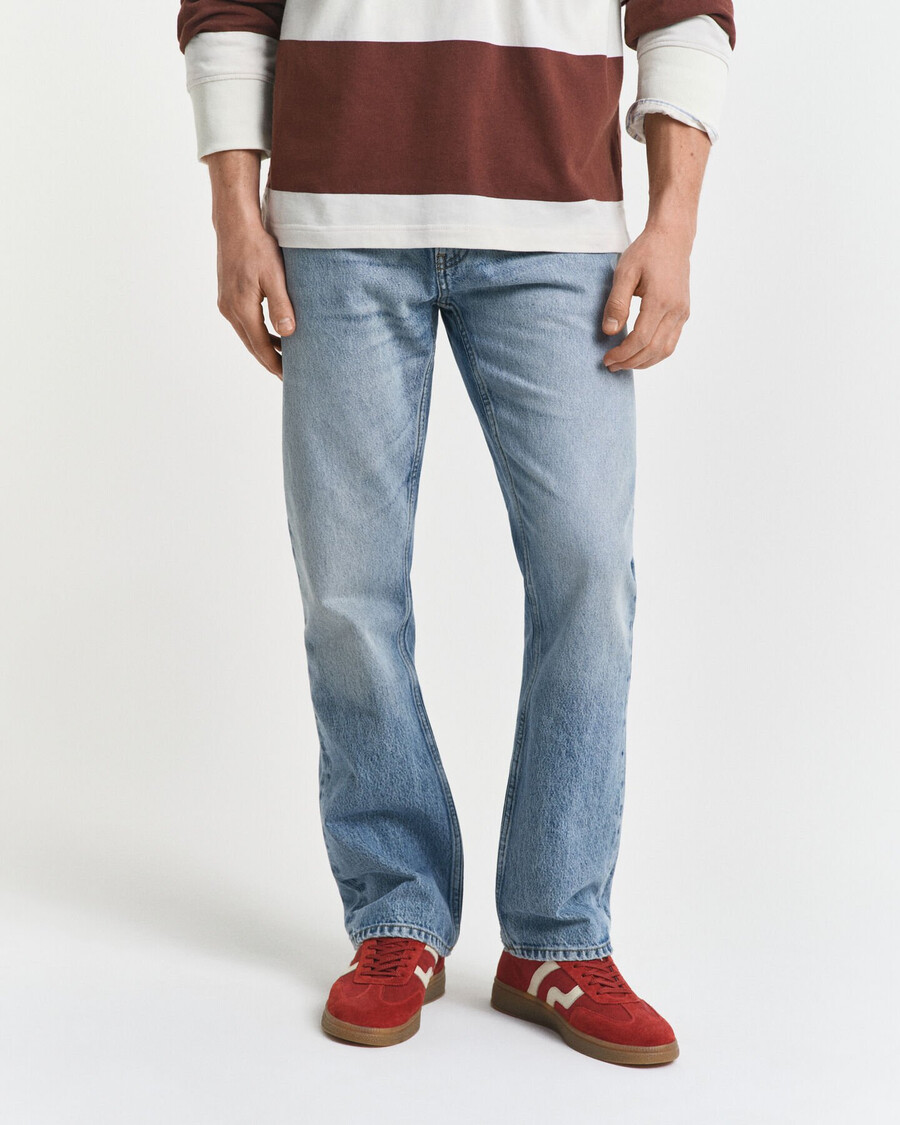 vintage-jeans im bootcut-stil gewaschen – hellblau