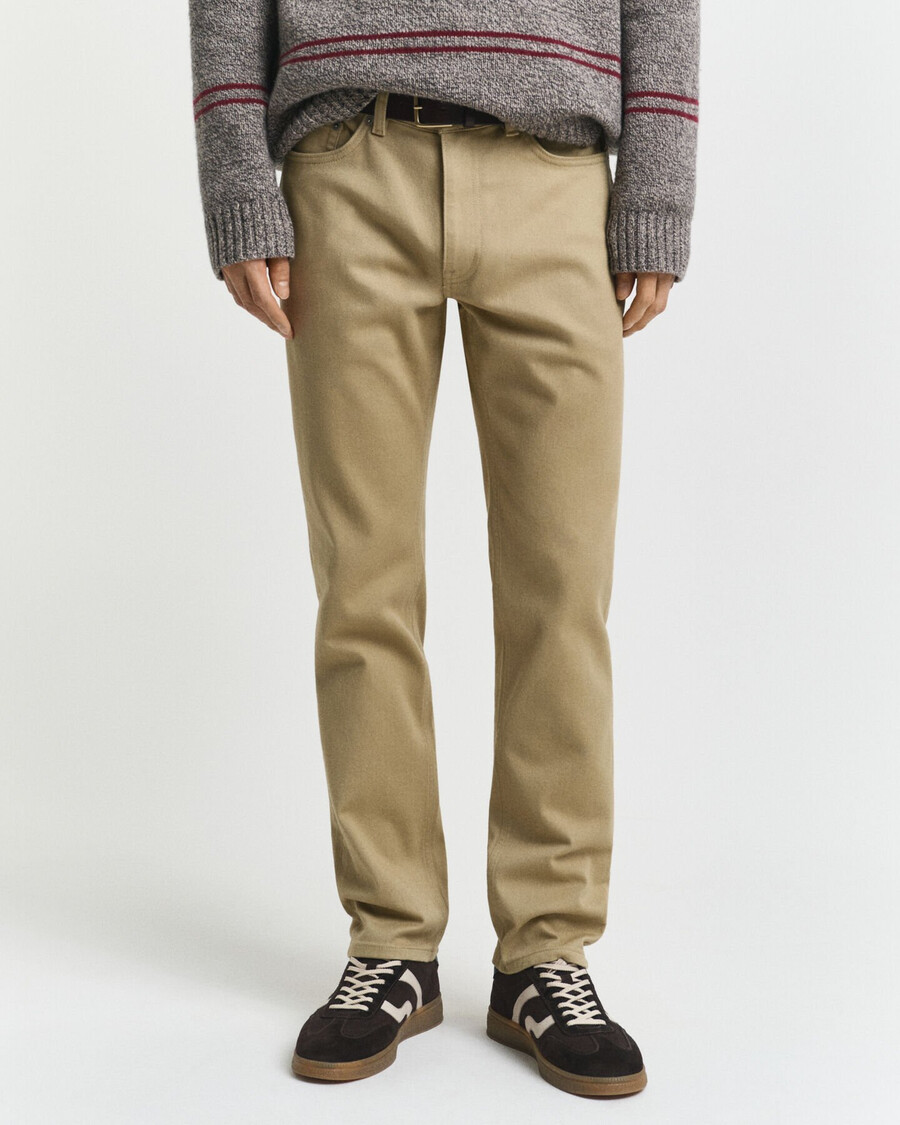 regular fit jeans aus weichem twill – woody beige