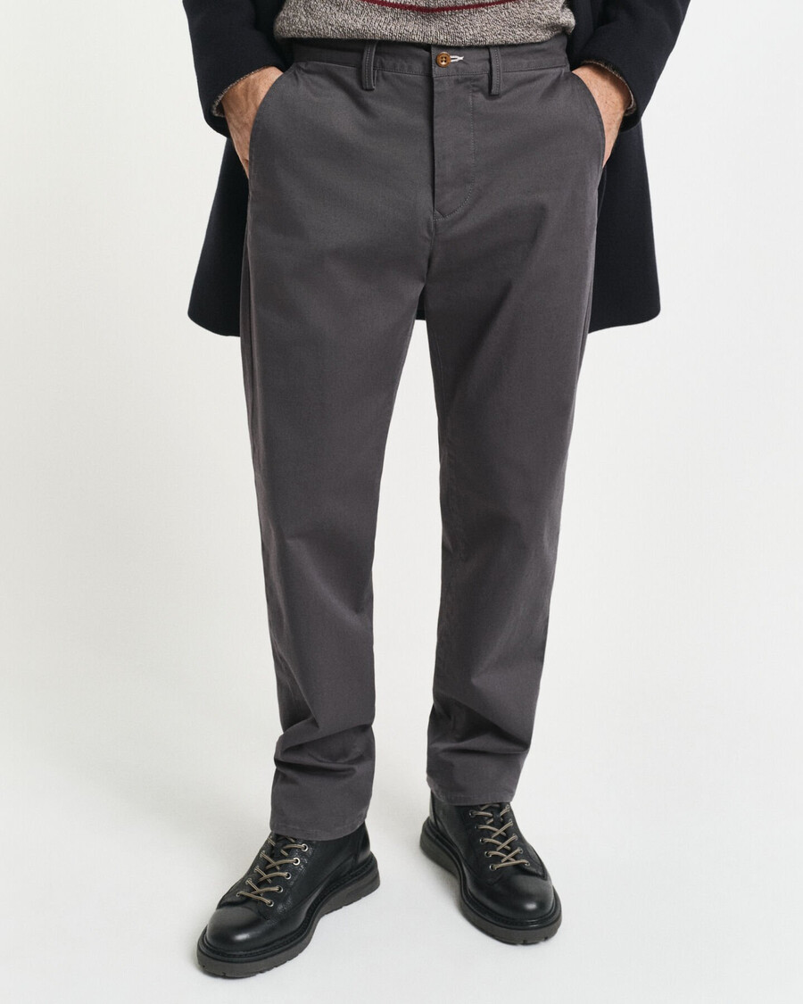 twill-chinos mit normaler passform – anthrazit