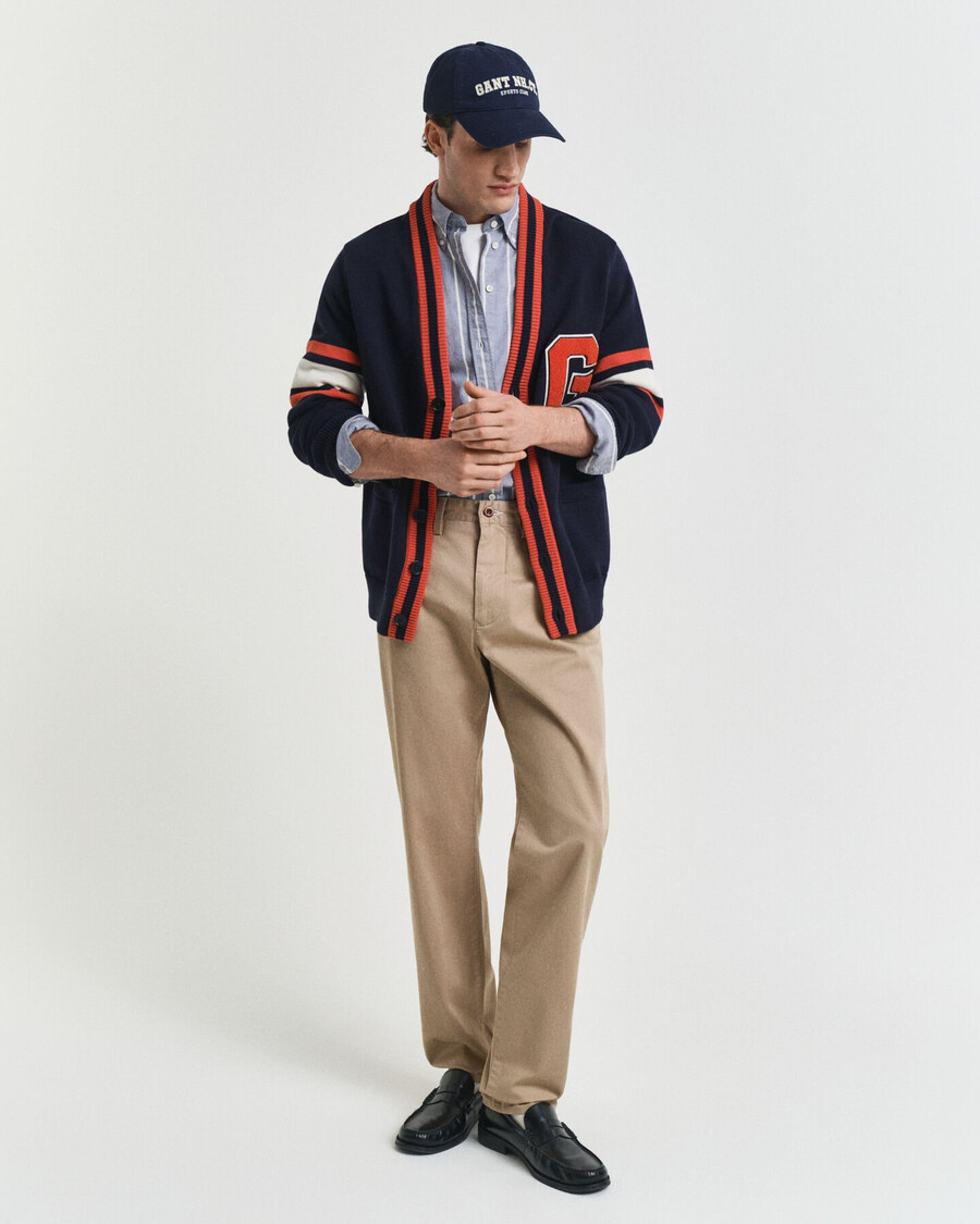 chinos aus twill in regulärer passform – dunkelkhaki
