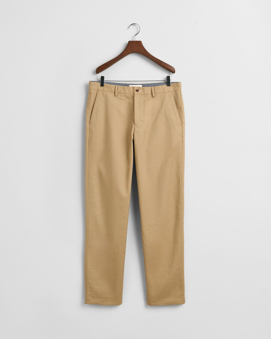 chinos in regulärer passform – dunkelkhaki
