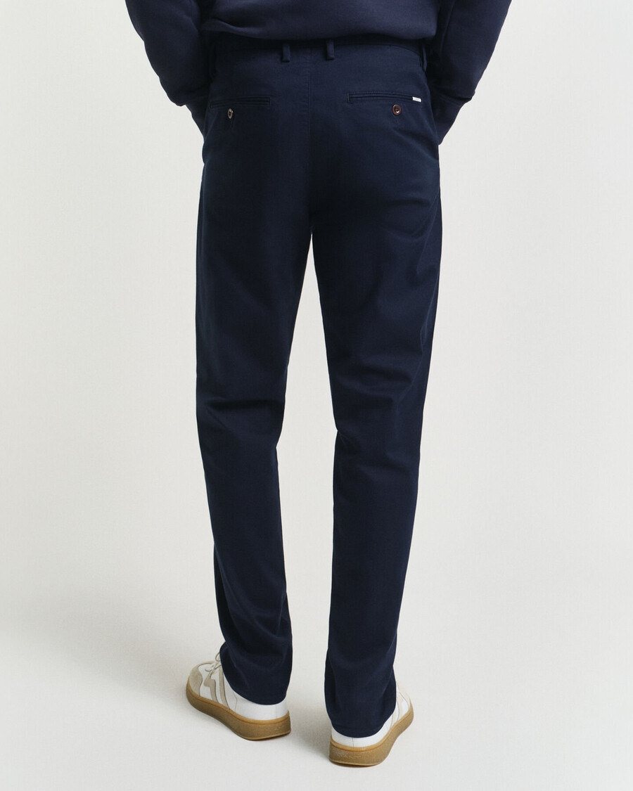 chinos in regulärer passform – marine