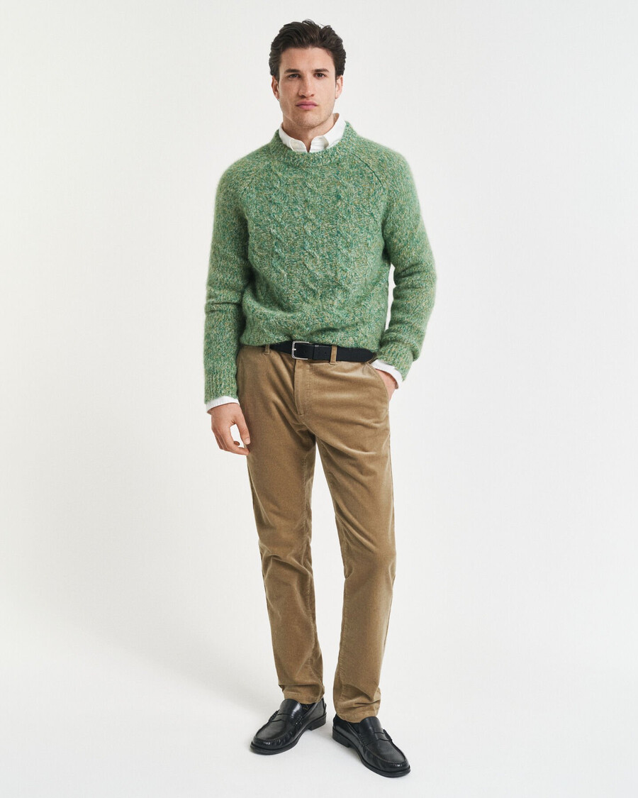 schmal geschnittene cord-chinos – helltaupe