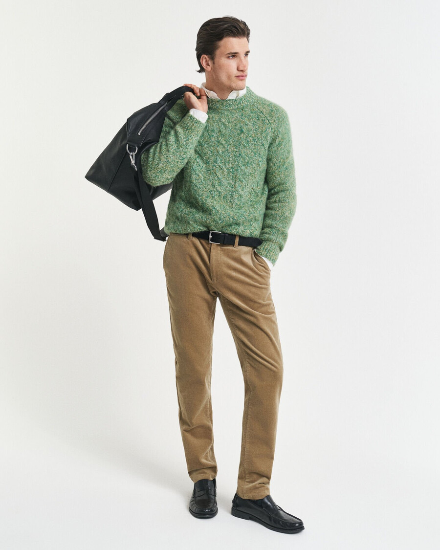 schmal geschnittene cord-chinos – helltaupe