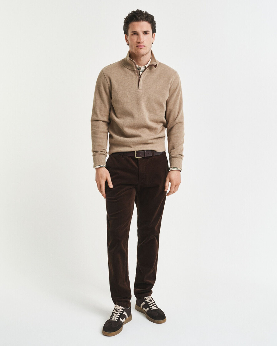 schmal geschnittene cord-chinos – dunkelbraun
