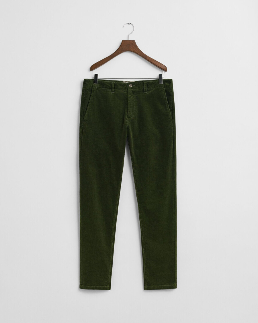 schmal geschnittene cord-chinos – country green