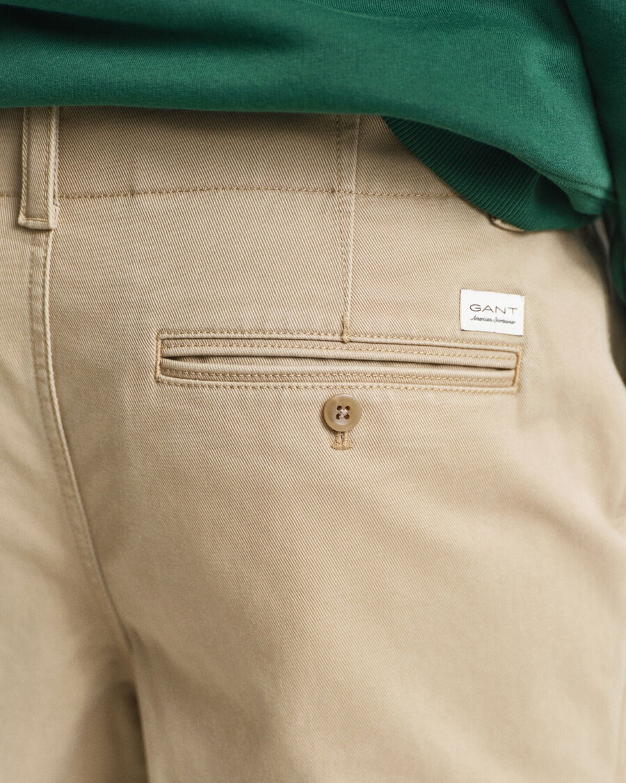 chinos aus baumwoll-twill in bequemer passform – helltaupe