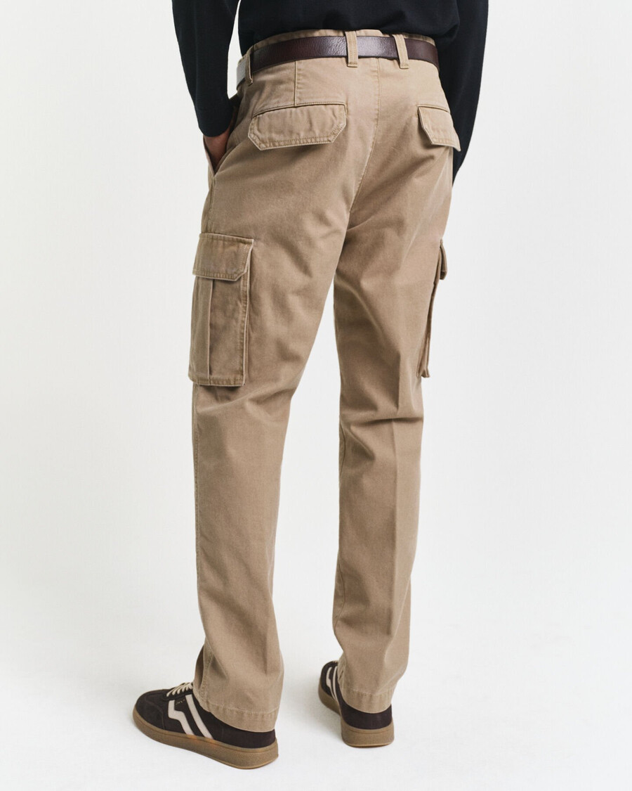 cargohose aus baumwolltwill in regulärer passform – helltaupe