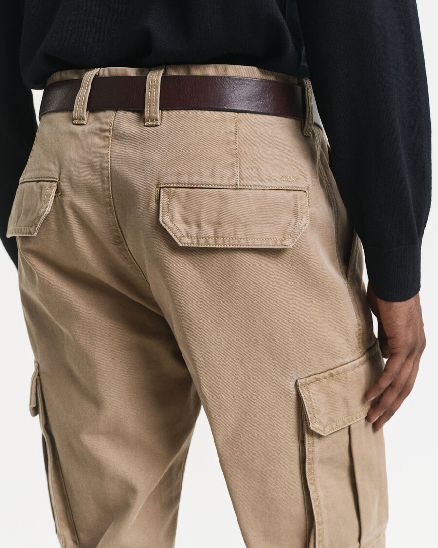 cargohose aus baumwolltwill in regulärer passform – helltaupe