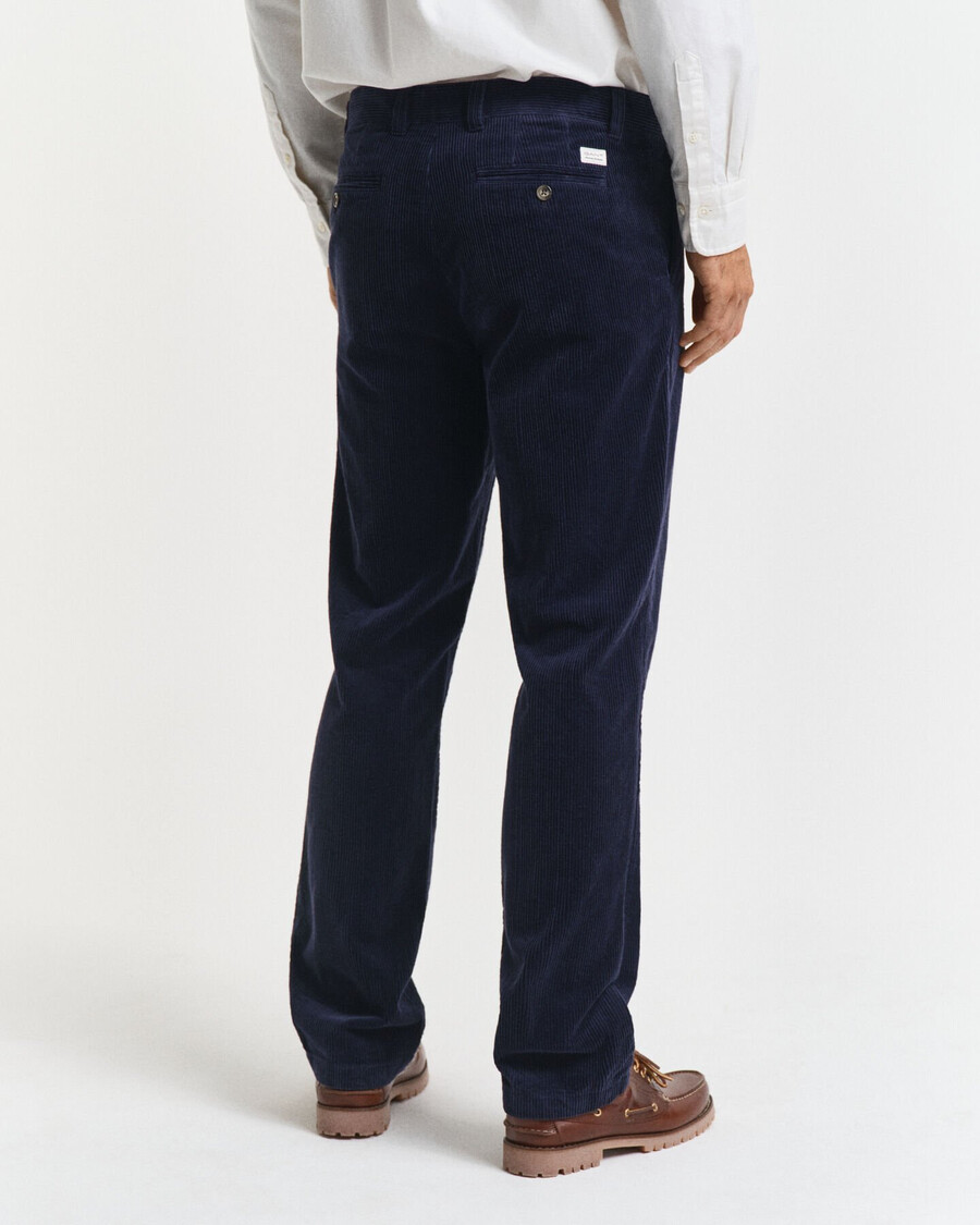 cordhose in regulärer passform – abendblau