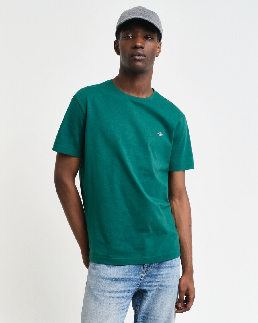 regular fit shield t-shirt – dunkelwaldgrün