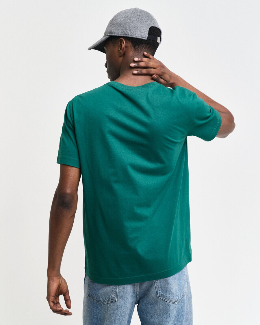 regular fit shield t-shirt – dunkelwaldgrün