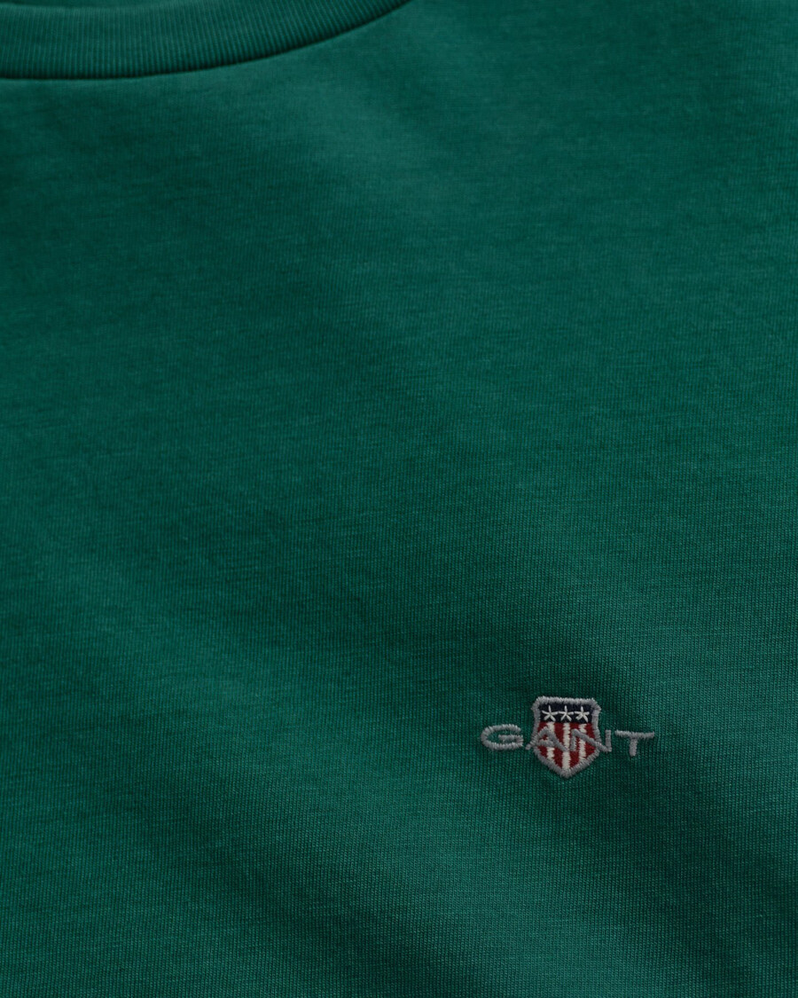 regular fit shield t-shirt – dunkelwaldgrün