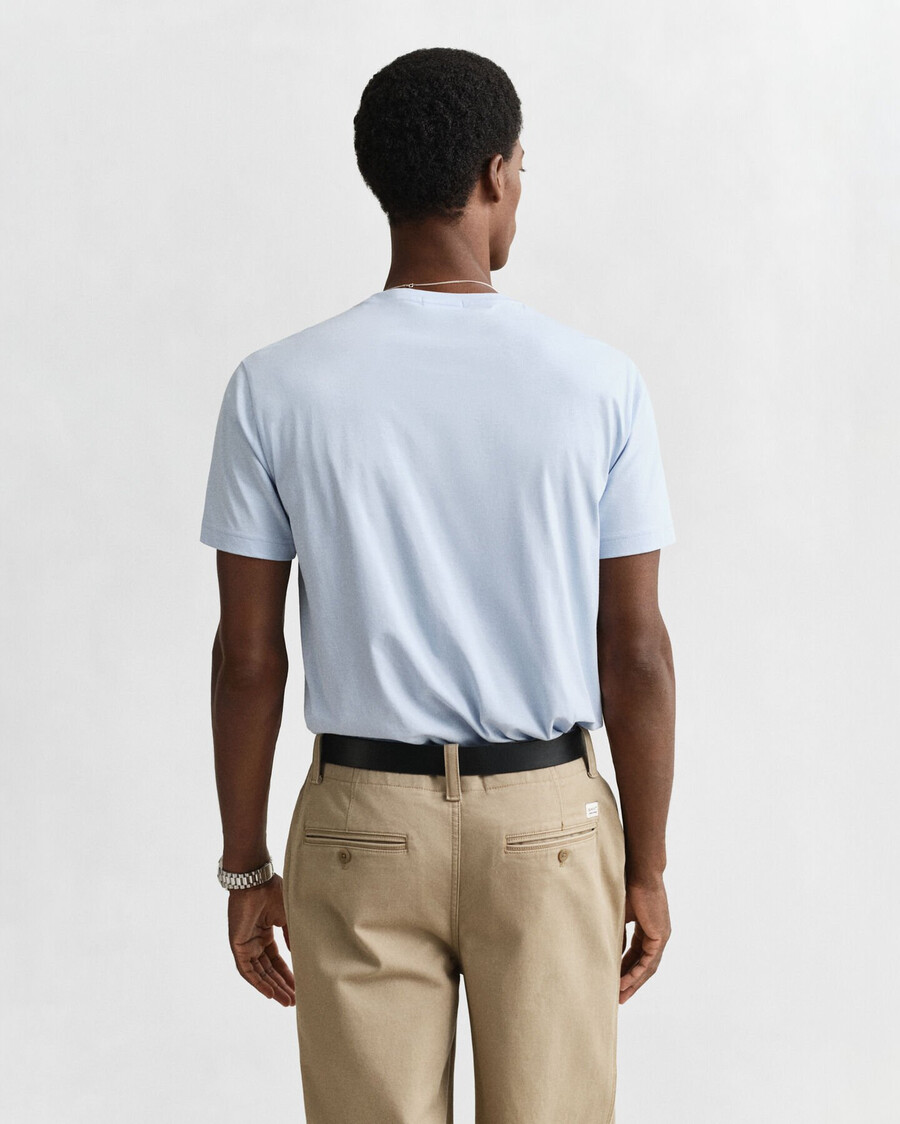 regular fit shield t-shirt – frisches blau