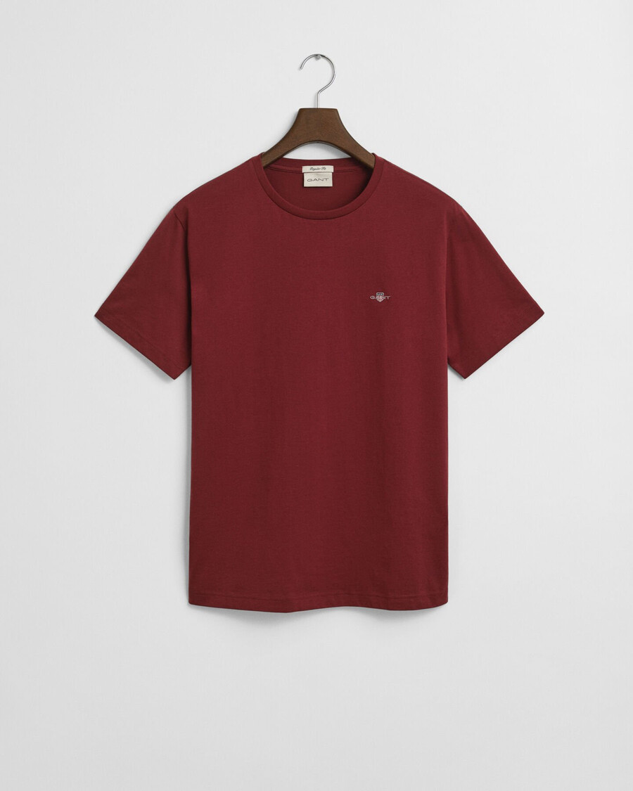 regular fit shield t-shirt – plumped red