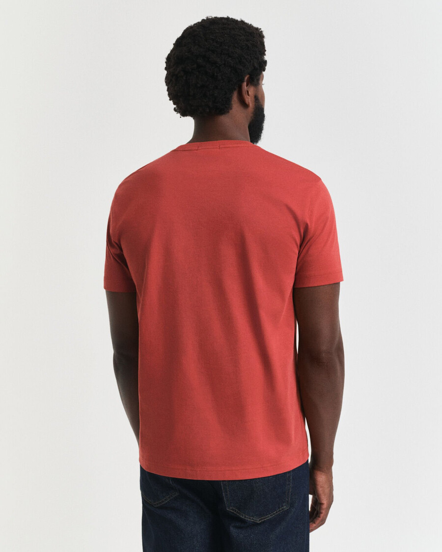 regular fit shield t-shirt – modern rust