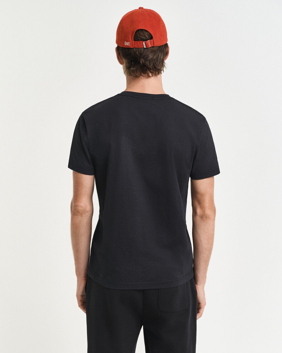 schmal geschnittenes shield v-ausschnitt t-shirt – schwarz