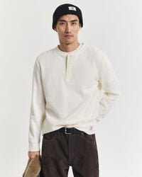 langarm-henley-t-shirt mit waffelstruktur – creme