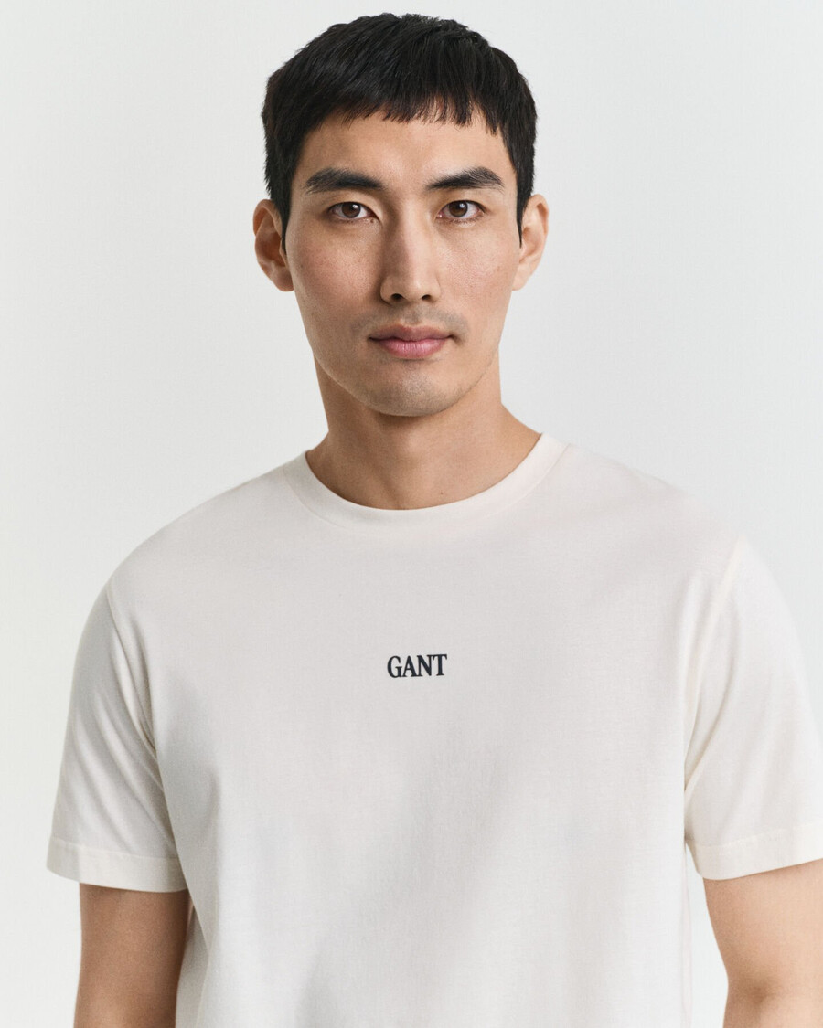 kleines t-shirt mit grafik – creme
