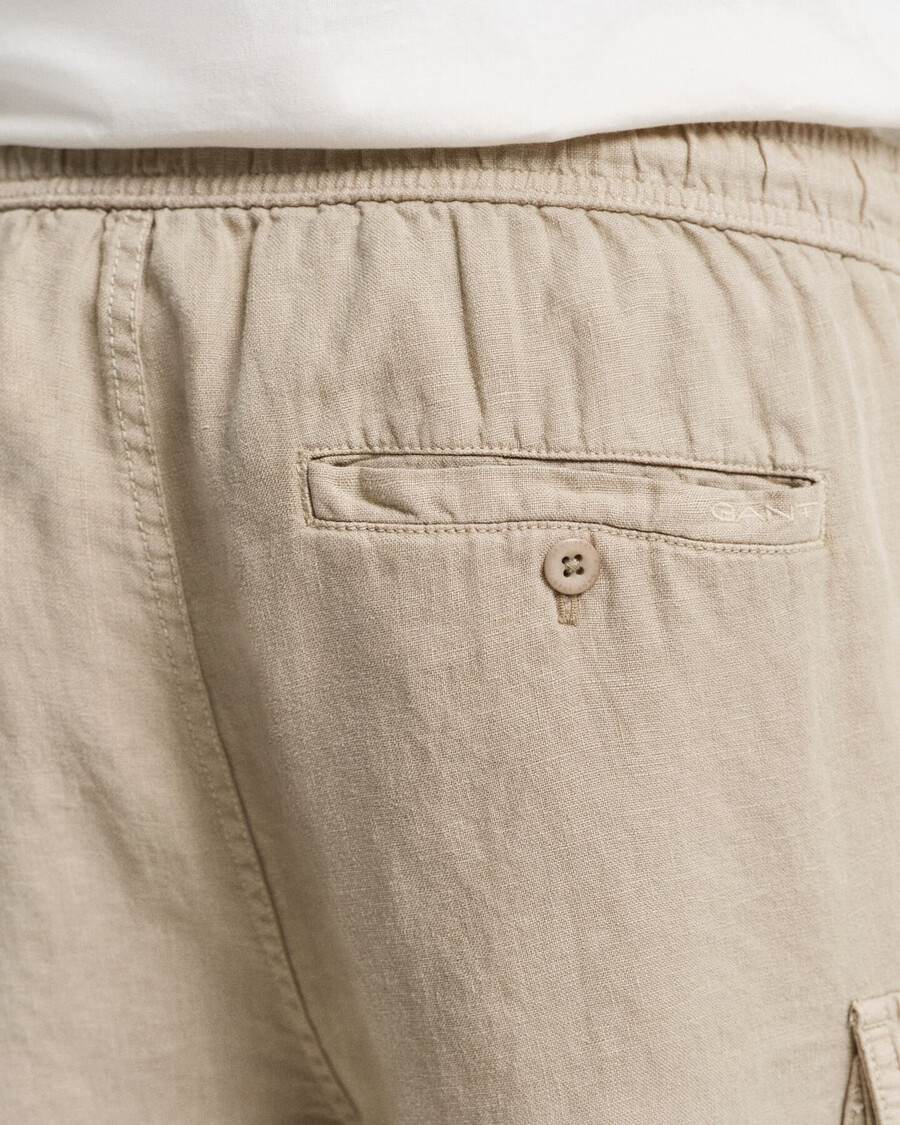 leinen-cargoshorts in regulärer passform – betonbeige
