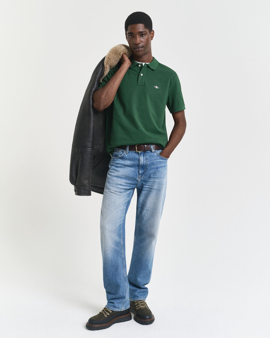 poloshirt aus piqué mit regulärer passform – waldgrün