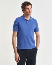 poloshirt aus piqué mit regulärer passform – sattes blau
