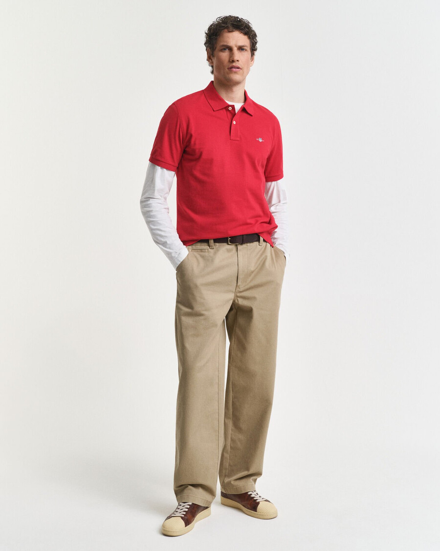 poloshirt aus piqué mit regulärer passform – rubinrot