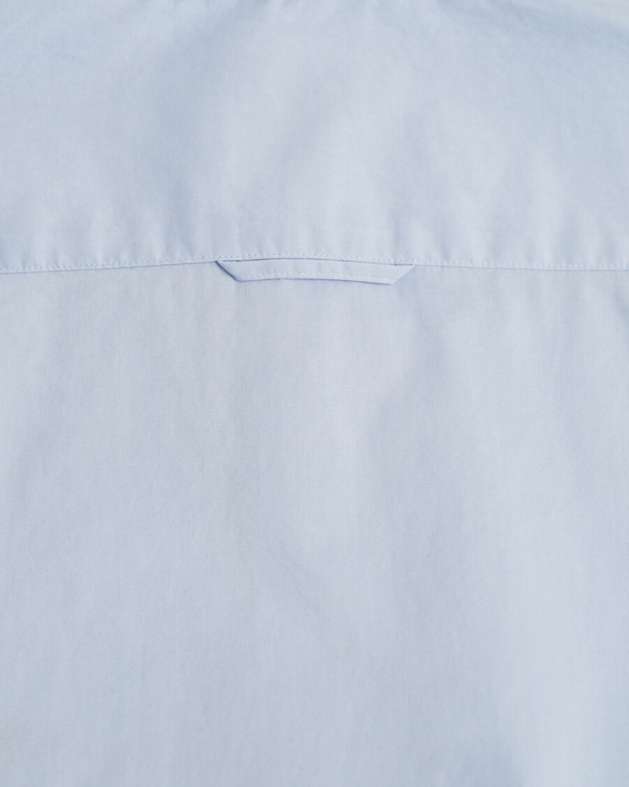 klassisches slim-fit-popelinehemd – hellblau