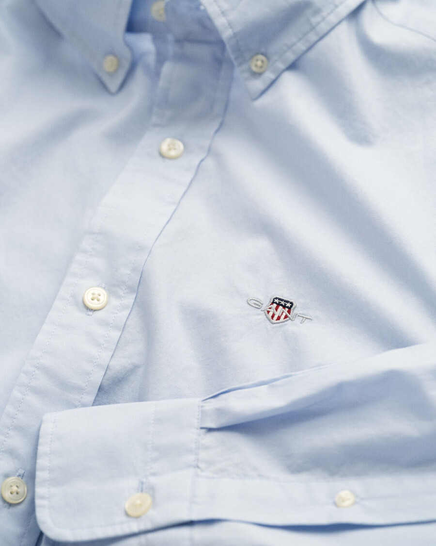 klassisches slim-fit-popelinehemd – hellblau