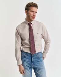 klassisches oxford-hemd in regulärer passform – warmes khaki