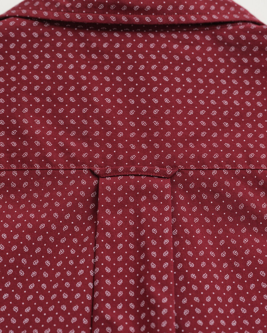 normal geschnittenes hemd mit mikroprint – voluminöses rot