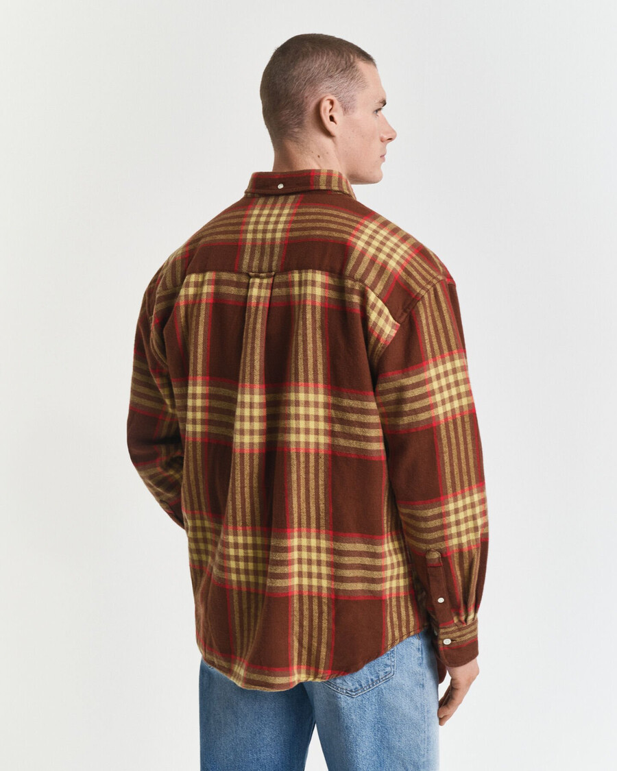 oversize-flanellhemd aus twill – mahagonibraun