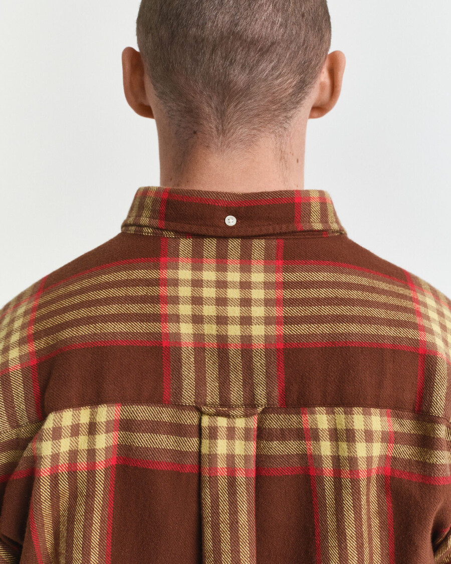 oversize-flanellhemd aus twill – mahagonibraun