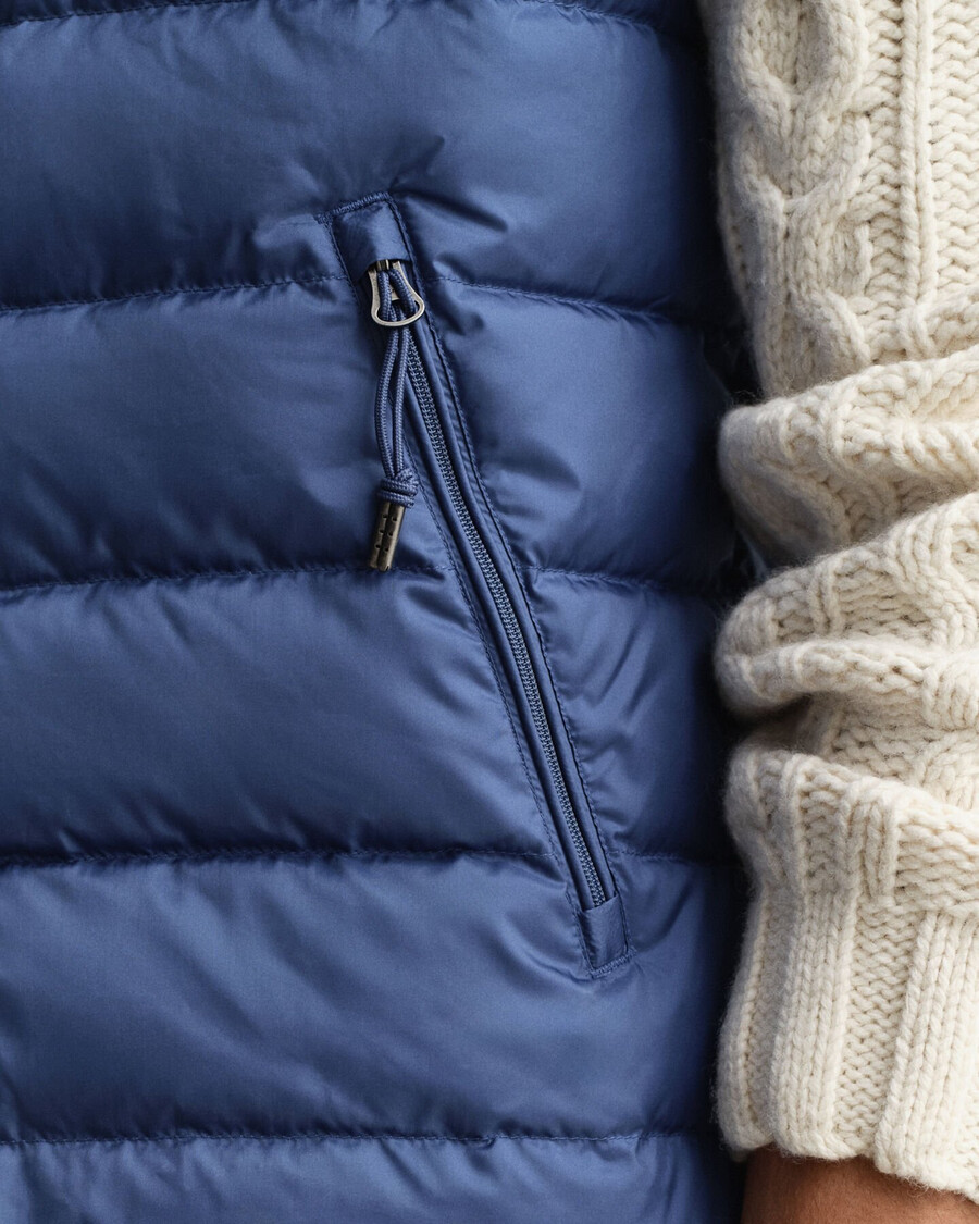 leichte daunenweste – vintage-blau