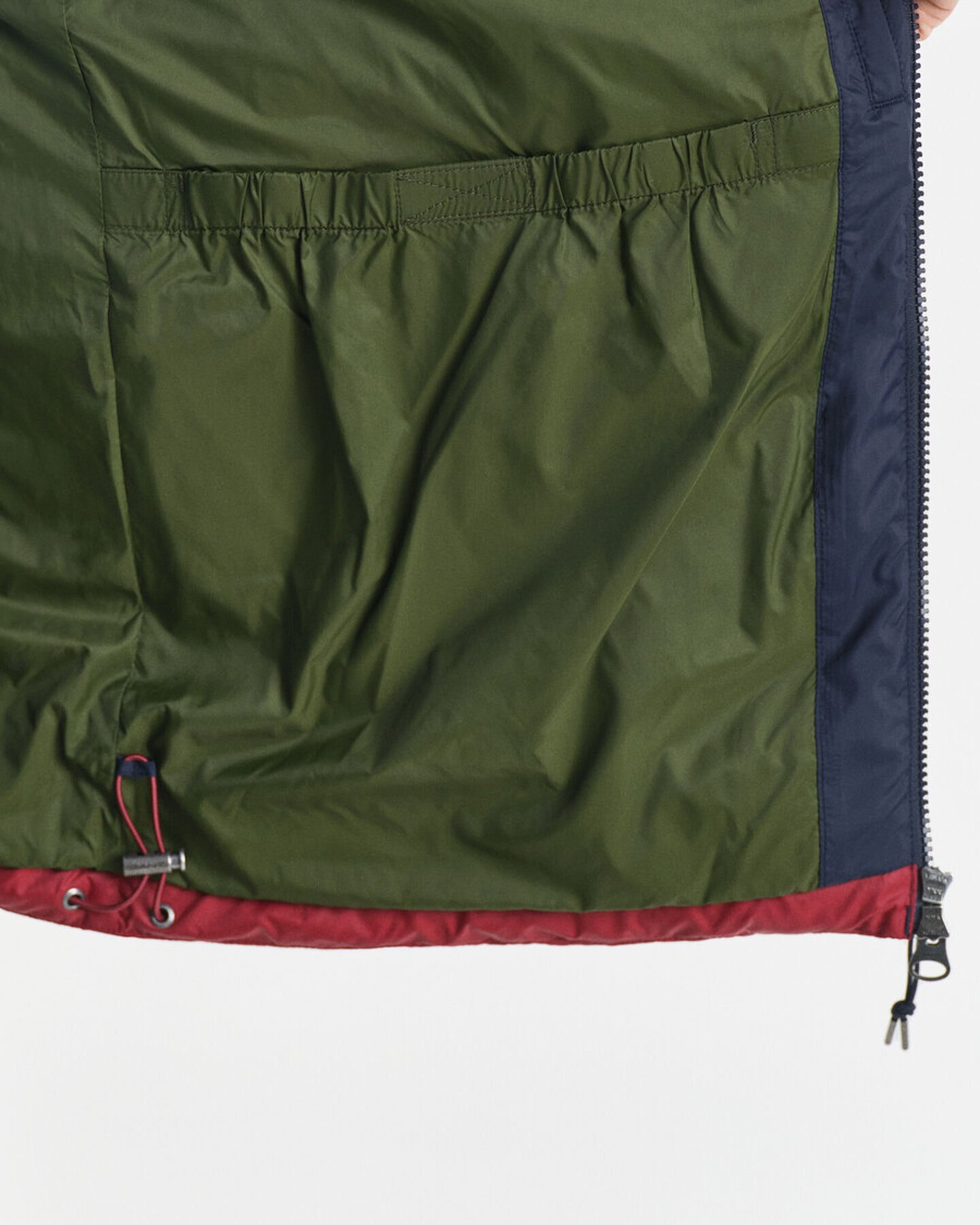 active cloud jacke mit farbblock-design – abendblau