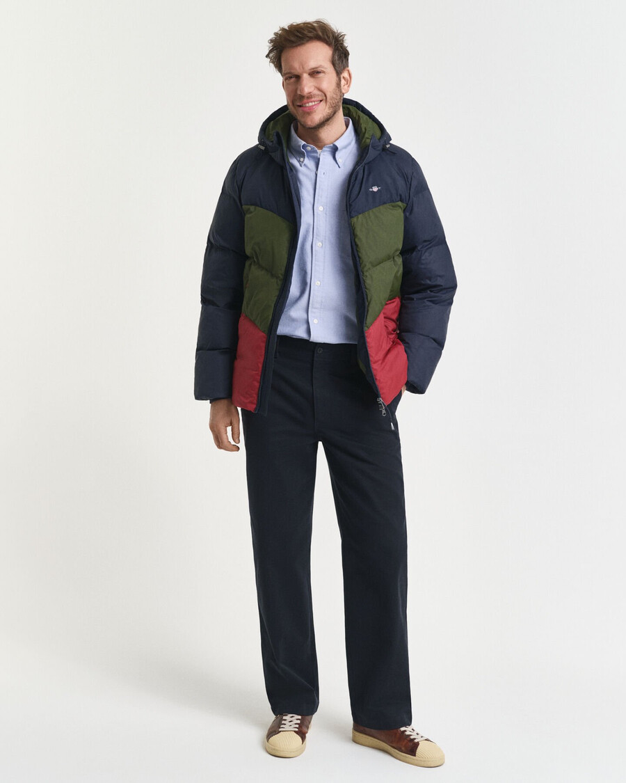 active cloud jacke mit farbblock-design – abendblau