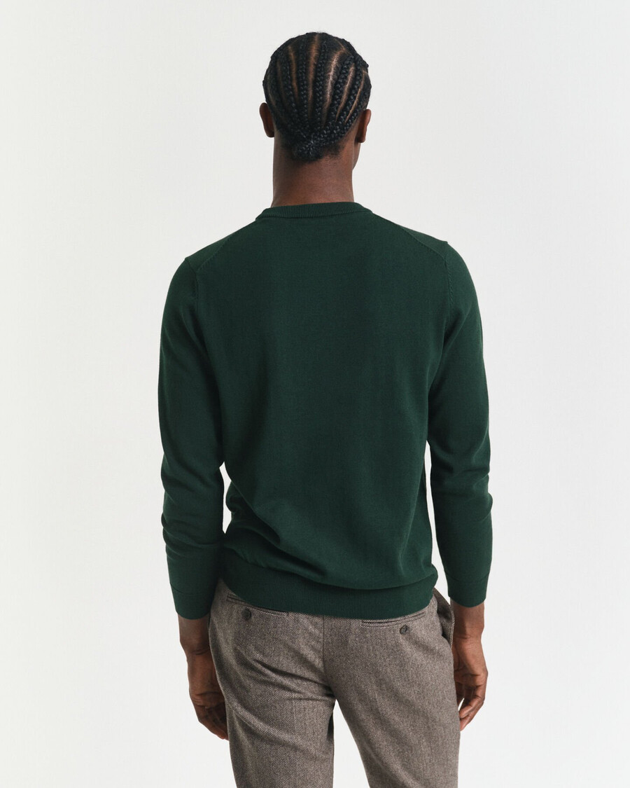 klassischer baumwollpullover mit rundhalsausschnitt – tartangrün