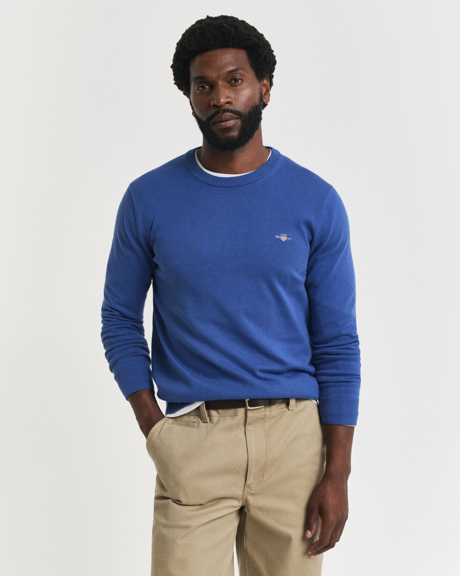 klassischer baumwollpullover mit rundhalsausschnitt – sattes blau