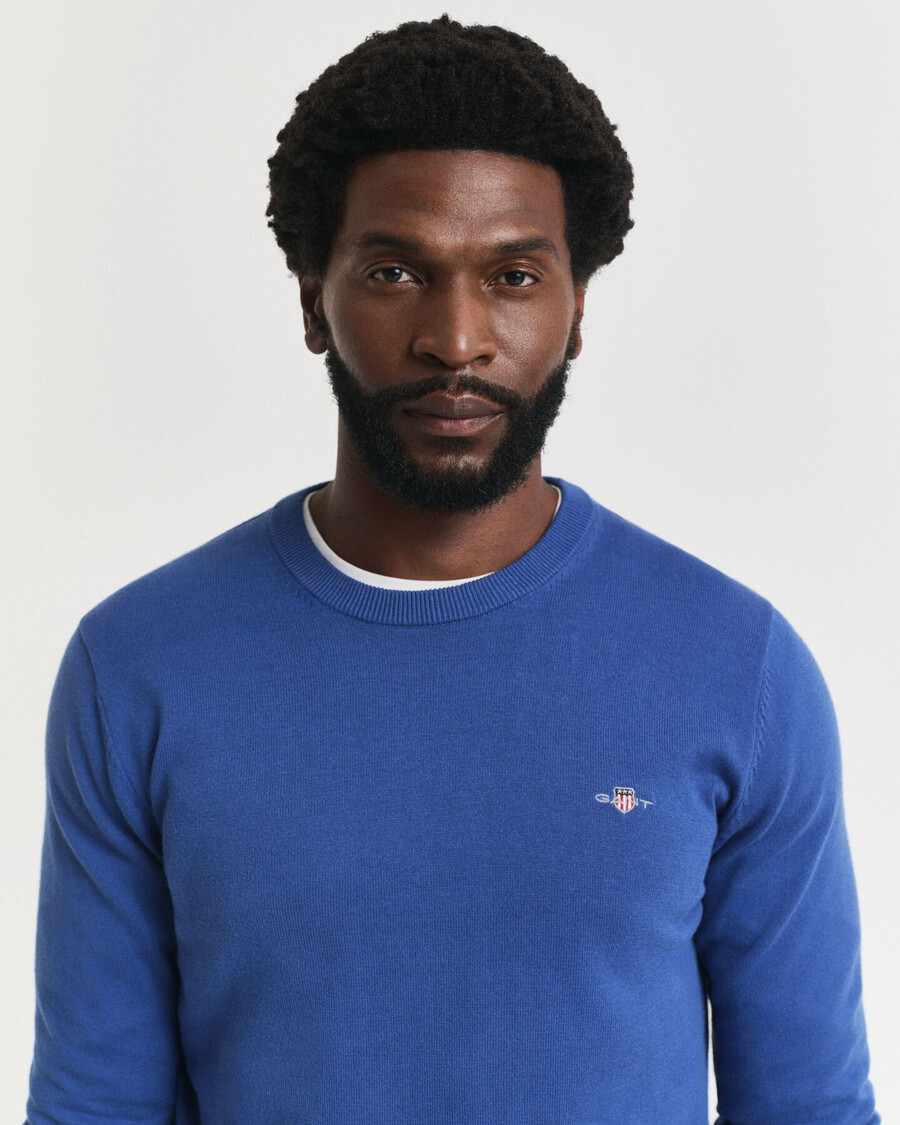 klassischer baumwollpullover mit rundhalsausschnitt – sattes blau