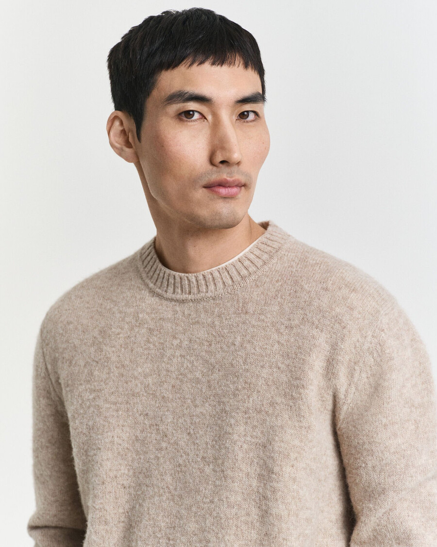 schottischer wollpullover mit rundhalsausschnitt – khaki-melange