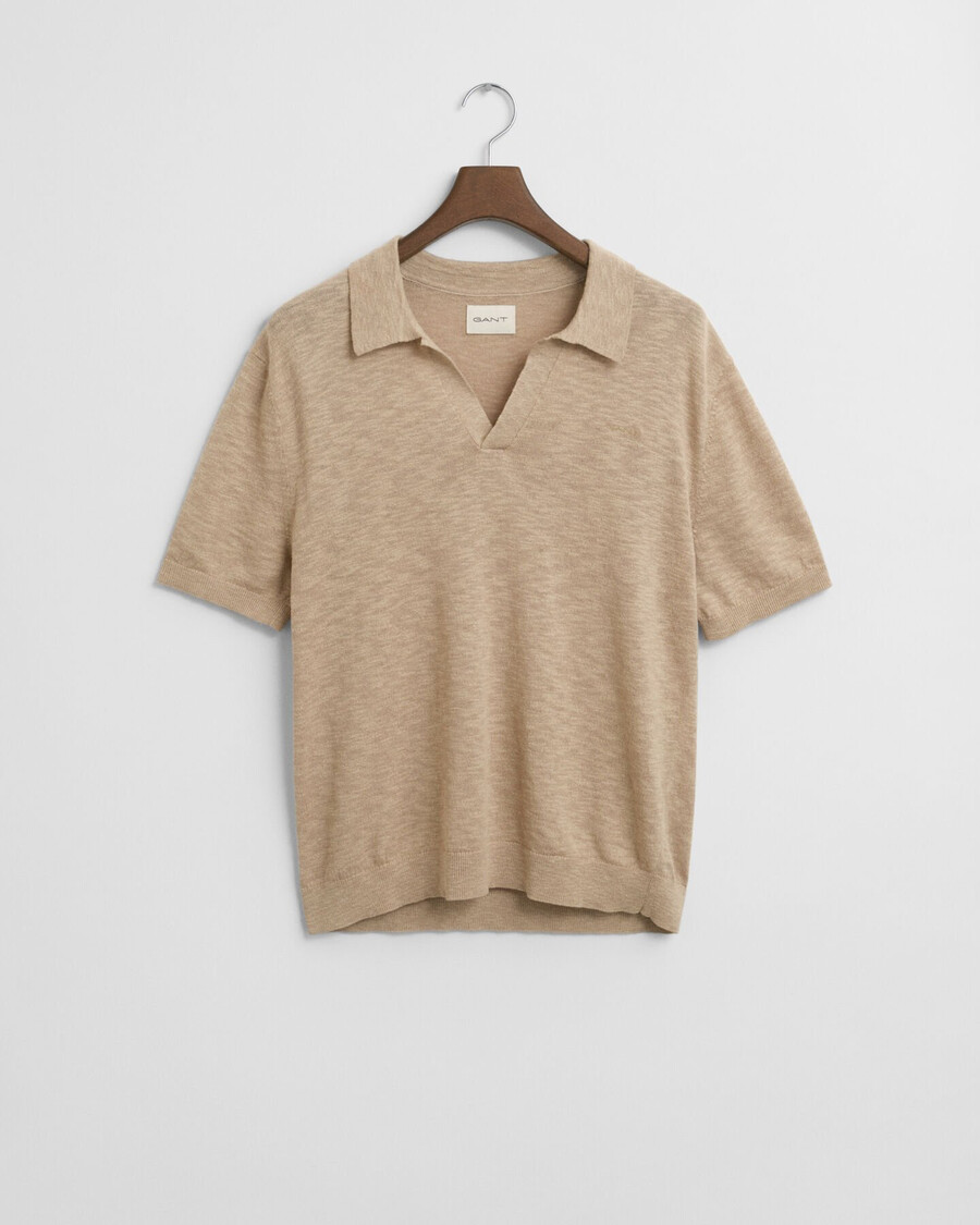 kurzarm-polopullover aus leinenmischgewebe – trockensand