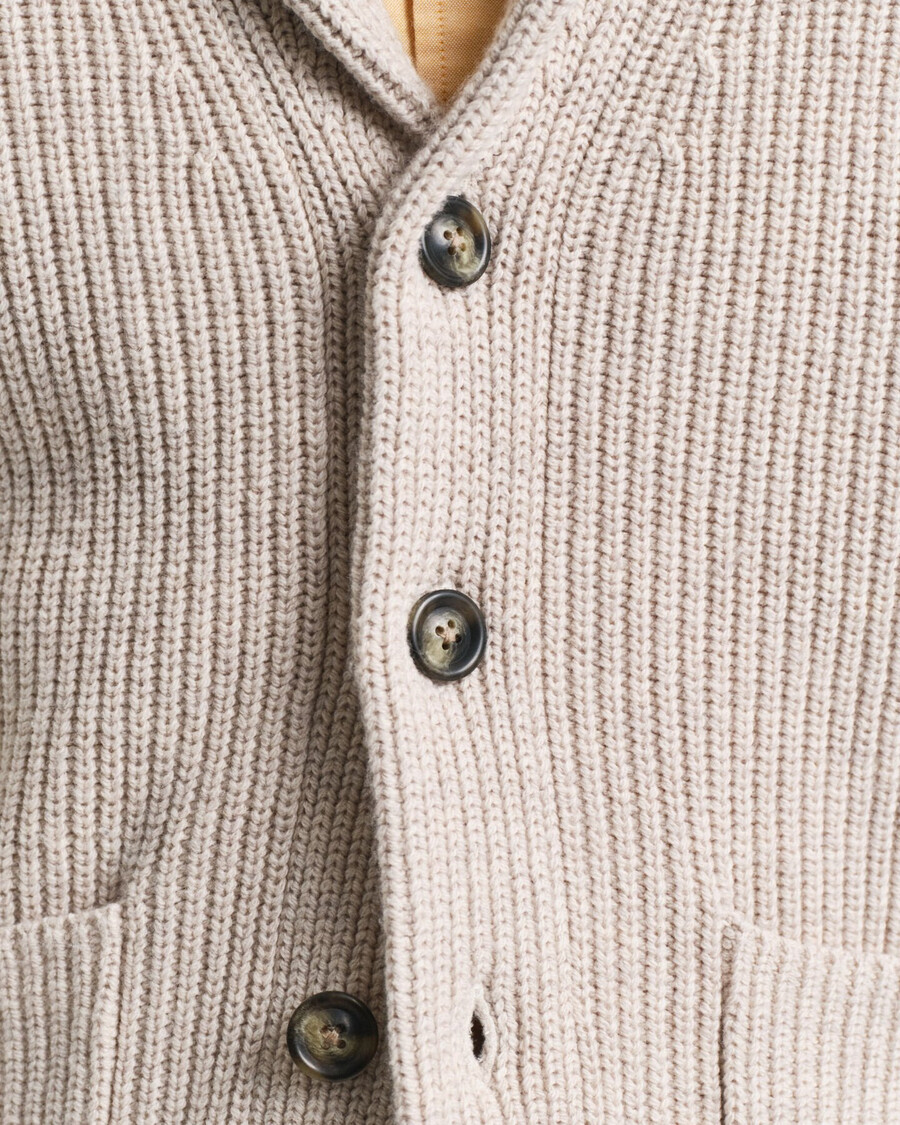 strickjacke mit schalkragen aus wollmischung – hellbeige melange