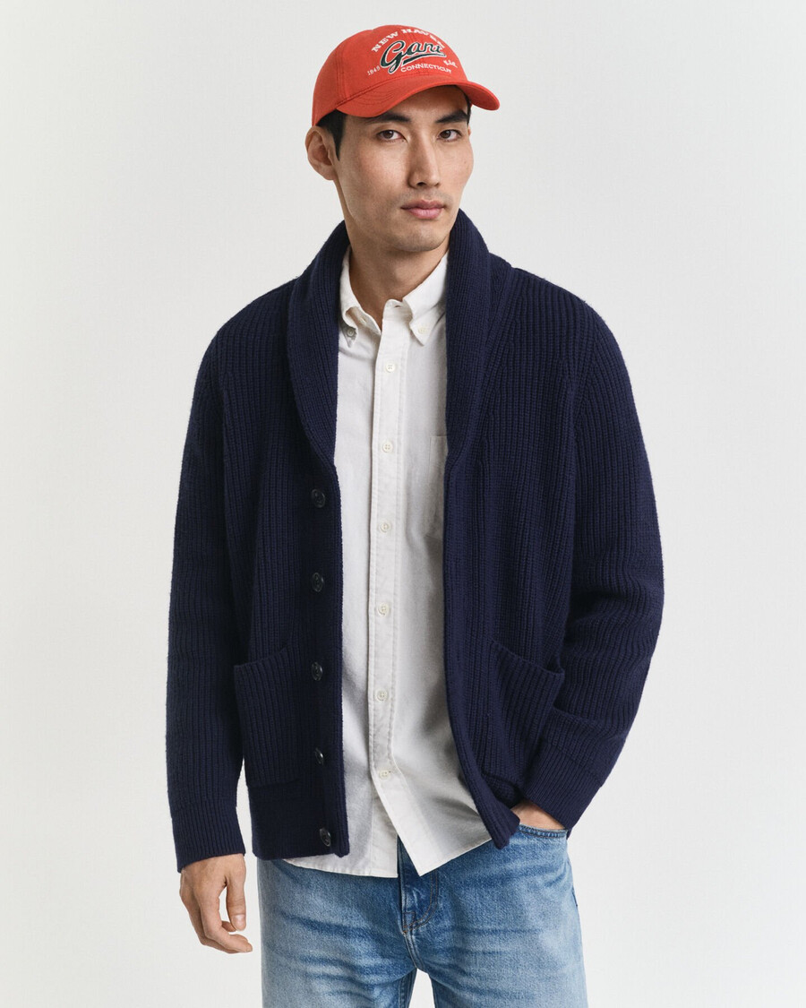 strickjacke mit schalkragen aus wollmischung – abendblau