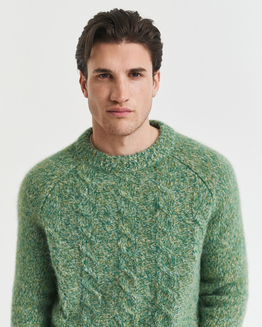 zopfstrickpullover mit rundhalsausschnitt – waldgrün