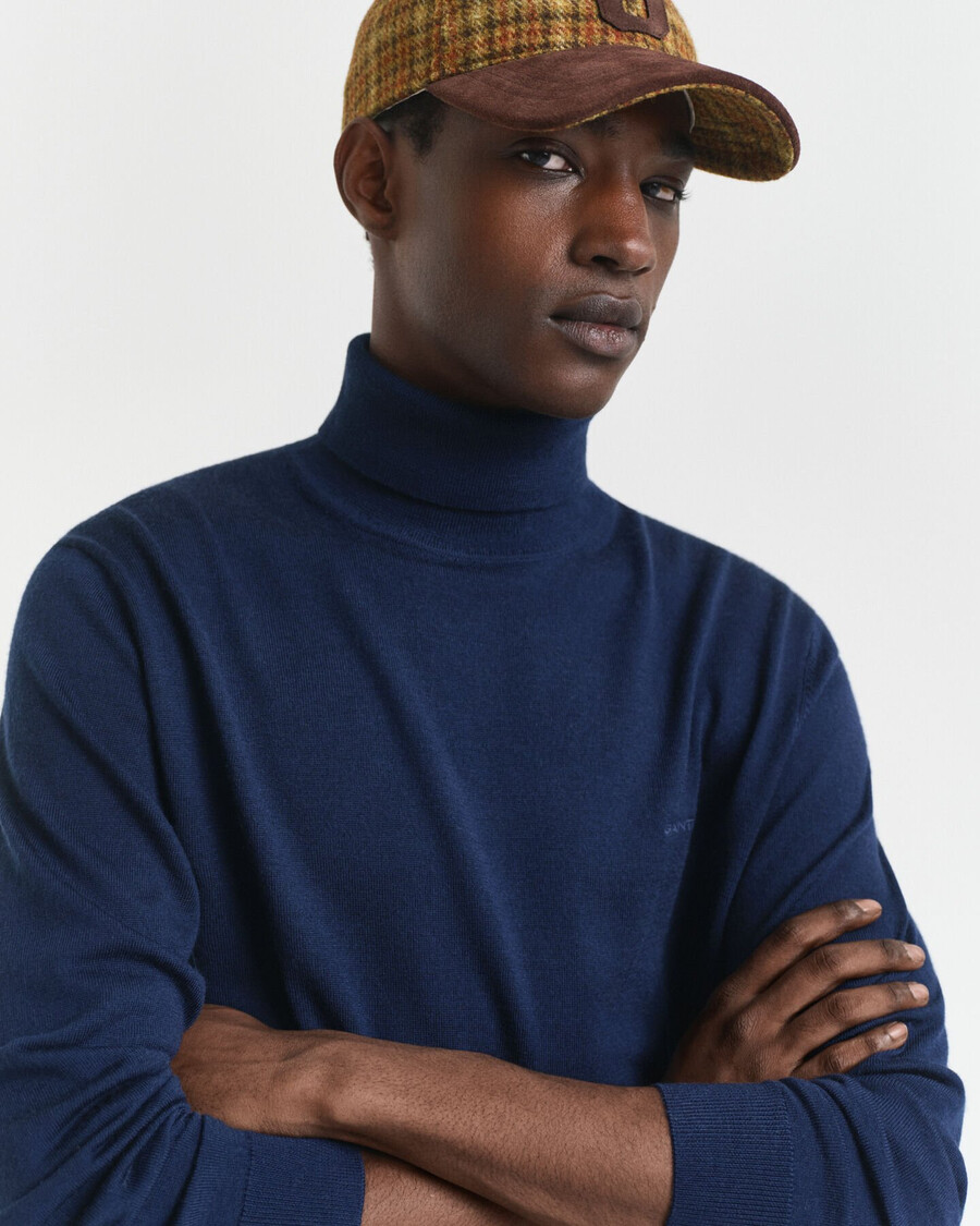 extrafeiner rollkragenpullover aus merinowolle – marineblau